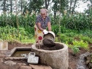 Premio para el biogás que mejora la salud de las mujeres africanas