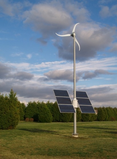 Strategic alliance to produce “ground-breaking” wind-solar hybrid systems