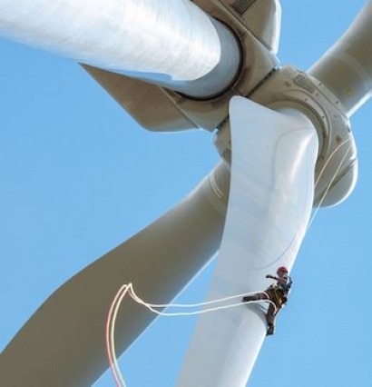 Global wind turbine towers market will continue to grow, report says