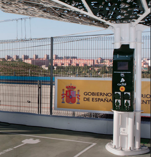 400 estaciones de tren, preparadas para albergar puntos de recarga para vehículos eléctricos