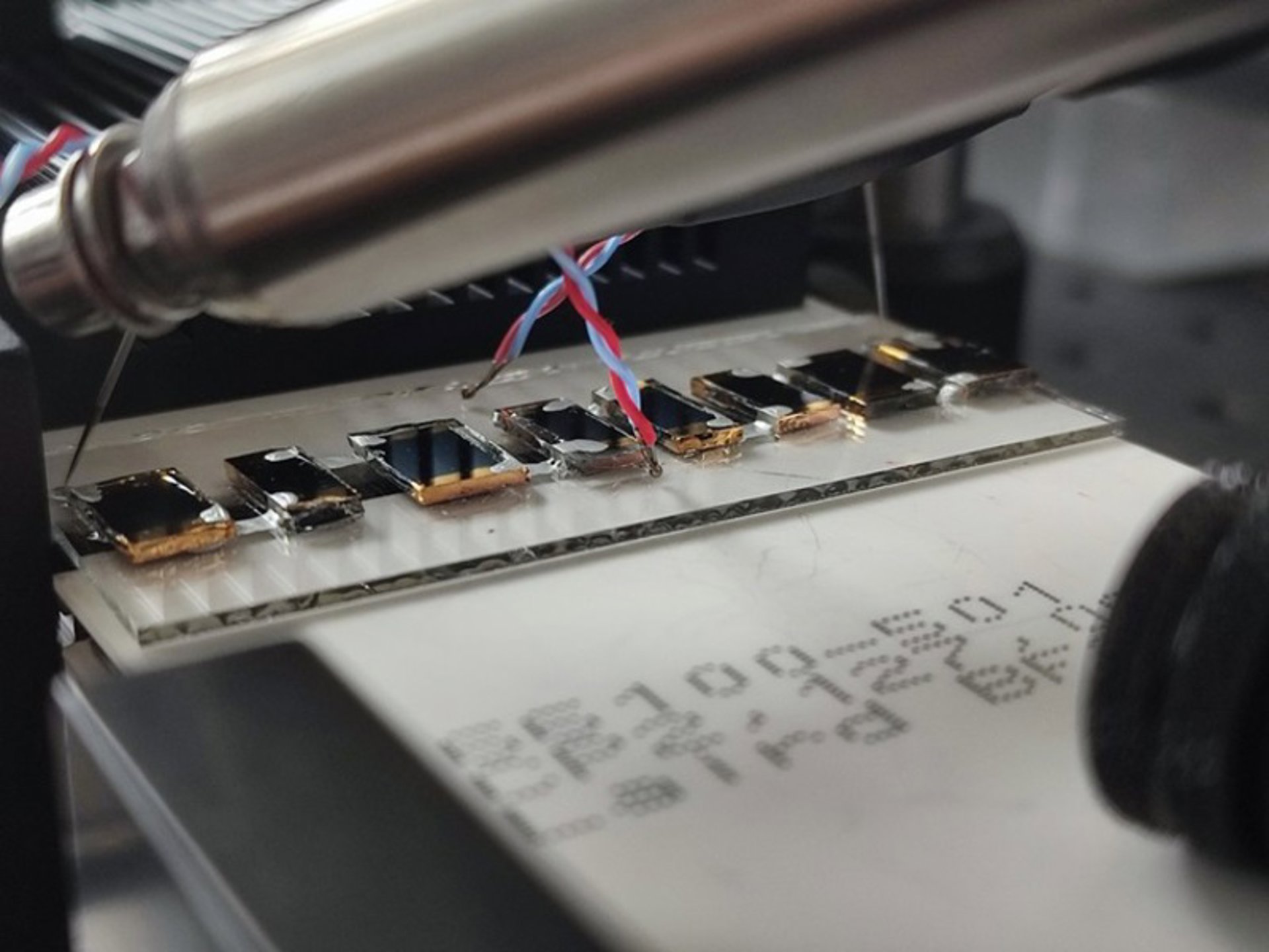 El CSIC desarrolla un método escalable para convertir calor residual en electricidad