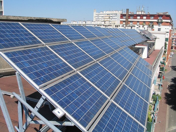 España 2024, el país en el que ya generan más electricidad las placas solares que todas las centrales nucleares juntas