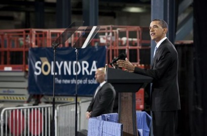 FBI agents execute search warrant at Solyndra