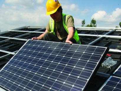 High Court to hear application to challenge solar tariff cuts in UK
