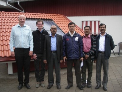 Bangladeshi delegation visits Innotech Solar production facility