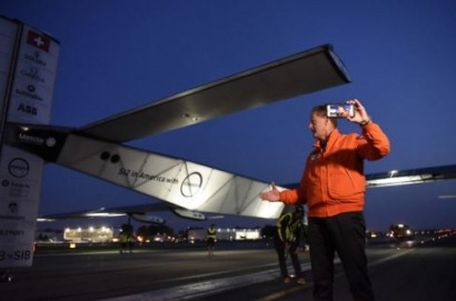 Solar Impulse 2 Lands in Pennsylvania