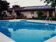 El calefactor solar de tubos de vacío de fabricación 100% española que sirve para calentar la piscina