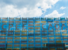 Goiás: Instalan la fachada de vidrio con película fotovoltaica más grande del mundo