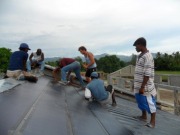 Donan módulos fotovoltaicos a un centro de formación