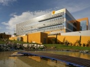 Los trabajadores de Isofot&oacute;n analizan el plan de viabilidad propuesto por la empresa