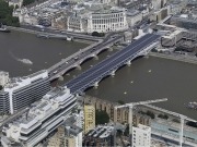 Londres inaugura el mayor puente solar del mundo
