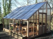 Solar greenhouse business starts to flourish