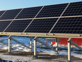 Instalan una segunda planta fotovoltaica en la antártica Base Artigas