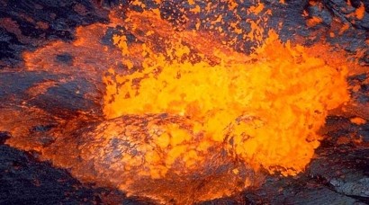 Unexpected turn at Icelandic research site leads to test of magma’s energy potential