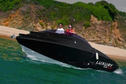 Hydrogen-fuelled power cruiser highlight at Cannes