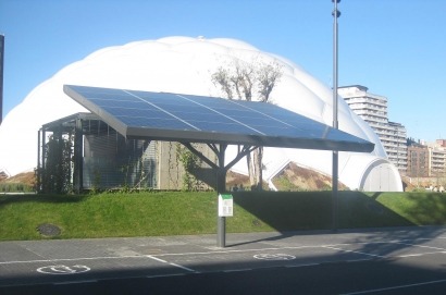 Tree-like solar panels for EV charging shelters