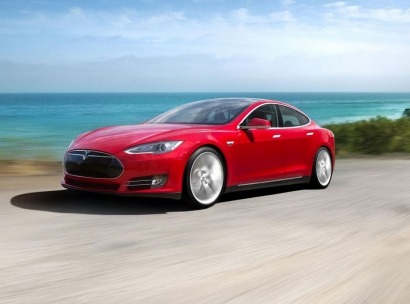 Tesla Motors plans an electric vehicle for the masses