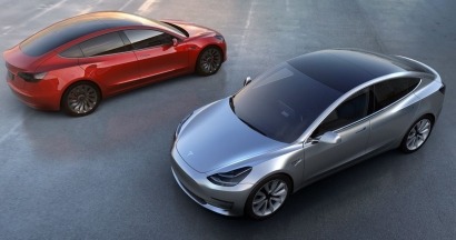 Advance Orders of Tesla Model 3 Top 325,000