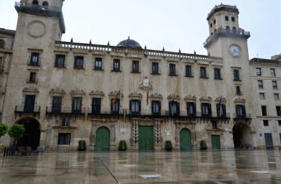 Alicante, otro Ayuntamiento que solo consume energía renovable