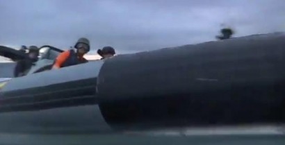 El ataque de la Armada a los ecologistas, ¿en cumplimiento del deber o brutalidad militar? 