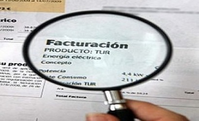 La Defensora del Pueblo pide a Industria información sobre la poca claridad en el recibo de la luz