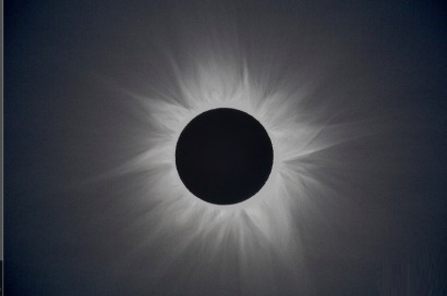 Mañana, eclipse total de sol