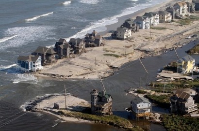 Hurricane Irene wrecks havoc, kills 31, but has negligible impact on renewables