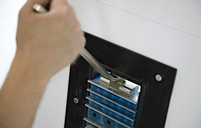 Roxtec ofrece herramientas especializadas para simplificar la instalación de los sellos