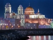 Cádiz aprueba por unanimidad la creación de un bono social de electricidad alternativo