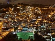 Una cancha de fútbol que genera energía con los jugadores