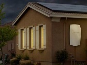 Empieza la carrera por vender la batería hogareña de Tesla