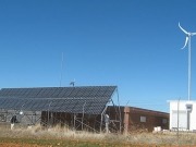Eólica y fotovoltaica para alimentar una estación de telecomunicaciones con energía 100% renovable