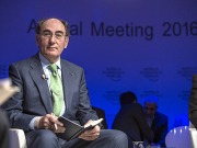 Sánchez Galán defiende en Davos el desarrollo y la integración de las “renovables maduras”