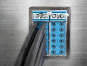 
Roxtec lanza el sello para tránsitos HD 72, una solución compacta para el paso de múltiples cables

