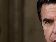 Y contra la competitividad de la economía española en el exterior