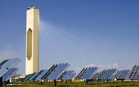 Concluye la construcción de la primera planta termosolar comercial de España y la primera del mundo con tecnología de torre