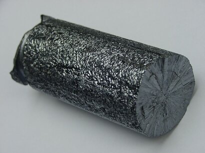 Polysilicon rod. Courtesy of Wikimedia Commons.